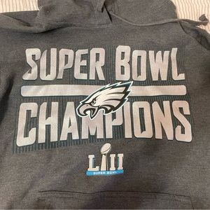 Eagles, Super Bowl sweatshirt… Gray… Size medium